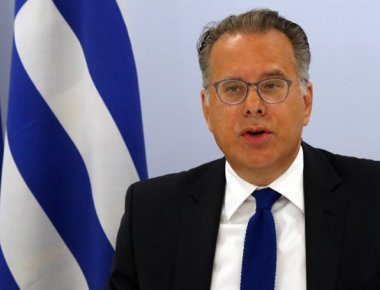 Γ. Κουμουτσάκος: «Οφειλόμενη ελάχιστη αναγνώριση η απόδοση αλβανικής υπηκοότητας στον Αρχιεπίσκοπο Αναστάσιο» (φωτό)